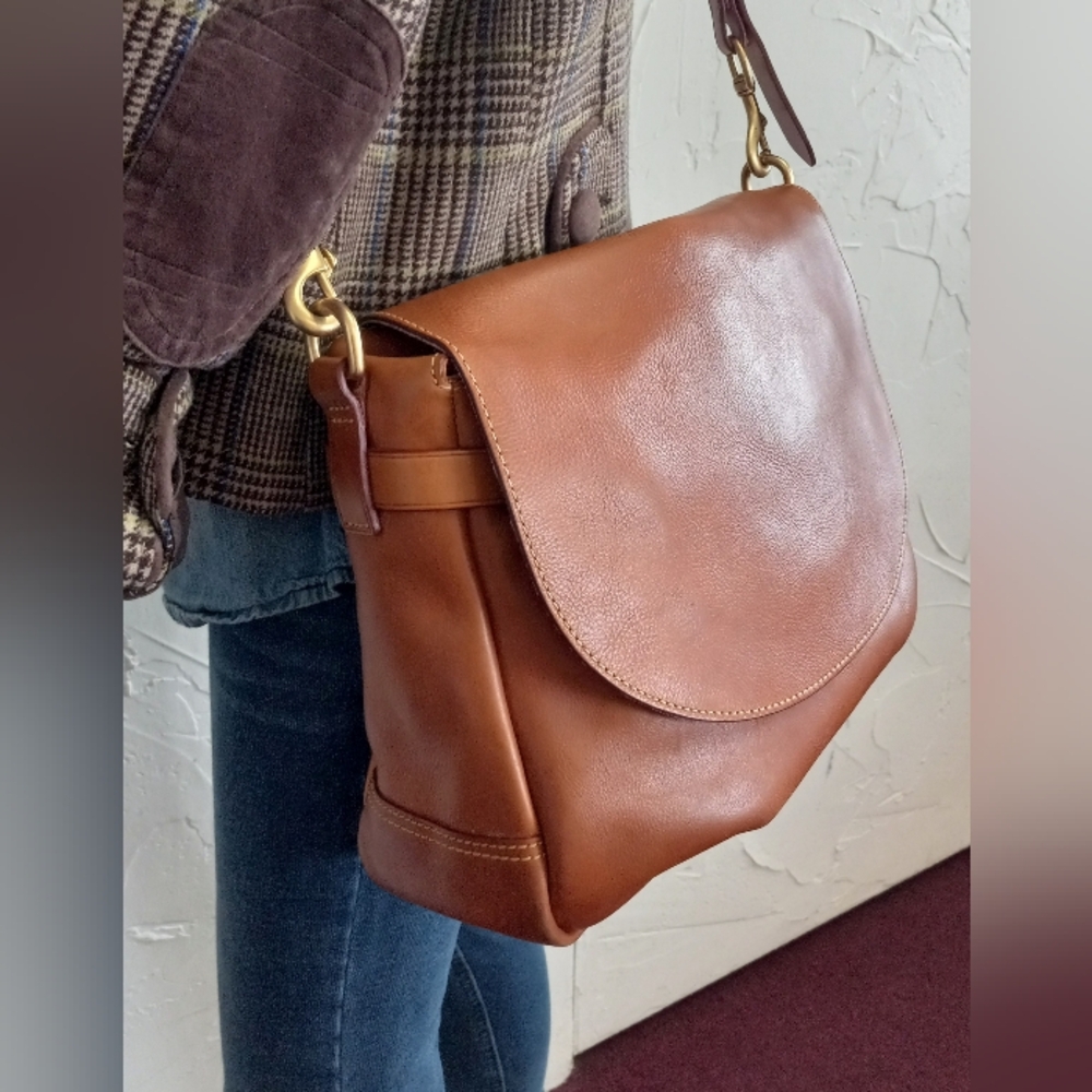 Dooney & Bourke Florentine Toledo Mailbag, British Tan, T'Moro Trim, Large